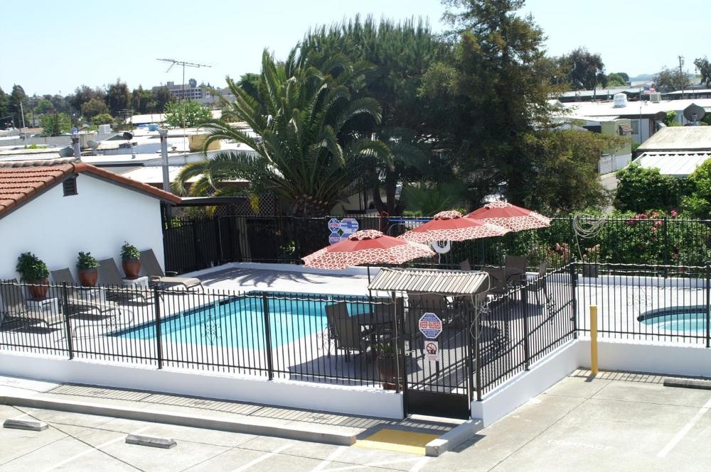Regency Inn