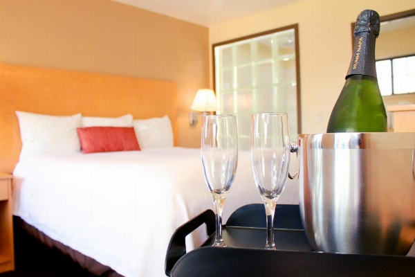 Regency Inn image 39